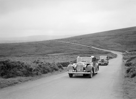 SS Stanley's Jaguar SS leading RS Mantle's Standard Flying 12 at the MCC Torquay Rally, July 1937. Artist: Bill Brunell.