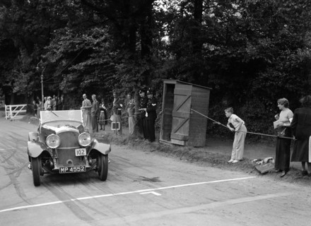 Bentley of FE Elgood, winner of a premier award at the MCC Torquay Rally, July 1937. Artist: Bill Brunell.