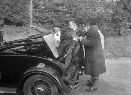 Wolseley Hornet taking part in the Bugatti Owners Club car treasure hunt, 25 October 1931. Artist: Bill Brunell.