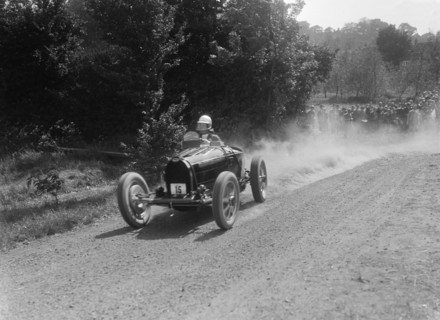 Bugatti Type 35, Bugatti Owners Club Hill Climb, Chalfont St Peter, Buckinghamshire, 1935. Artist: Bill Brunell.