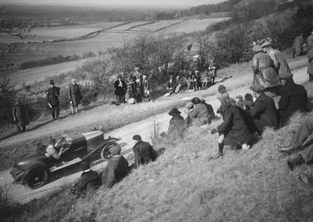 Aston Martin of Bertie Kensington-Moir, Essex Motor Club Kop Hillclimb, Buckinghamshire, 1922. Artist: Bill Brunell.
