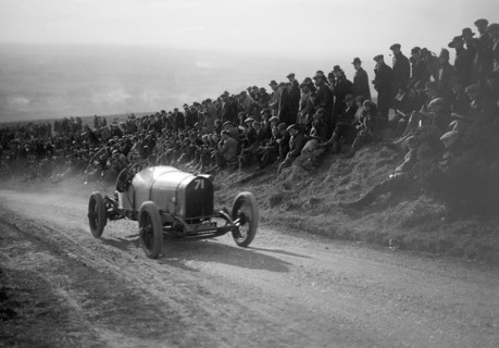 Bentley of Frank Clement competing in the Essex Motor Club Kop Hillclimb, Buckinghamshire, 1922. Artist: Bill Brunell.
