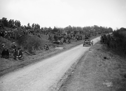 Aston Martin of Bertie Kensington-Moir, Essex Motor Club Kop Hillclimb, Buckinghamshire, 1922. Artist: Bill Brunell.