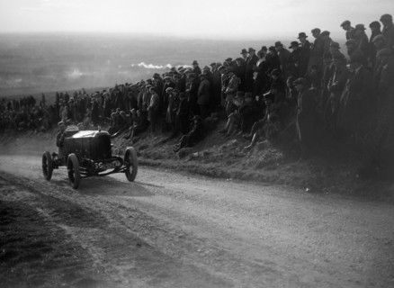 Rouge et Noir, Vauxhall 30-98 of Humphrey Cook, Essex Motor Club Kop Hillclimb, 1922. Artist: Bill Brunell.