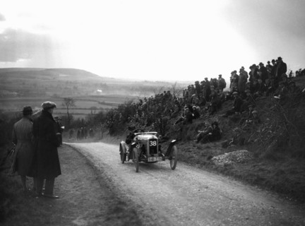 GN of Henry Ronald Godfrey, Essex Motor Club Kop Hillclimb, Buckinghamshire, 1922. Artist: Bill Brunell.