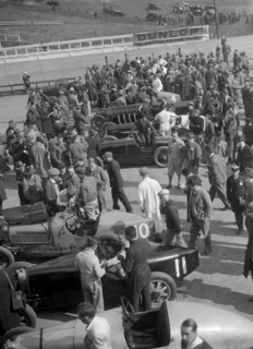 BARC meeting, Brooklands, 1930. Artist: Bill Brunell.