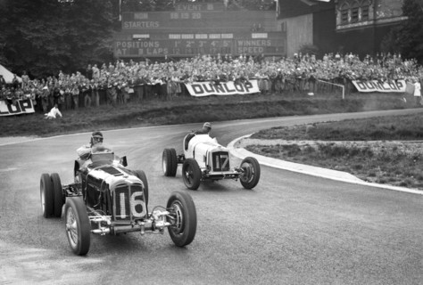 ERAs of Raymond Mays and AC Dobson, Imperial Trophy, Crystal Palace, 1939. Artist: Bill Brunell.