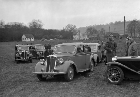 Standard Twelve and Standard Ten saloon, Standard Car Owners Club Southern Counties Trial, 1938. Artist: Bill Brunell.