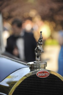1930 Bugatti Royale type 41 mascot Artist: Simon Clay.