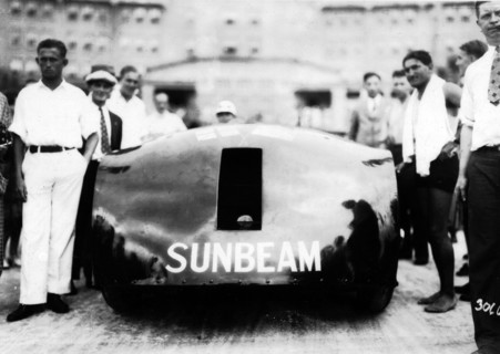 Sunbeam 1000hp World Land speed record attempt at Daytona 1927 Artist: Unknown.