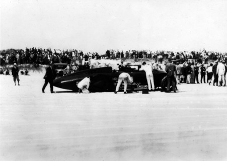 Sunbeam 1000hp World Land speed record attempt at Daytona 1927 Artist: Unknown.