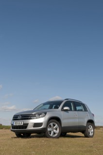 2011 Volkswagen Tiguan S 2.0 Tdi Artist: Unknown.