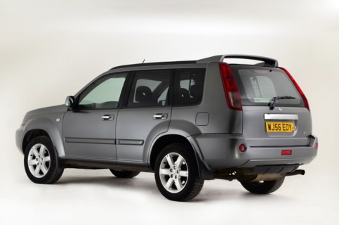 2006 Nissan X-Trail Artist: Unknown.