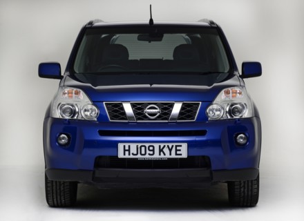 2009 Nissan X-Trail Artist: Unknown.