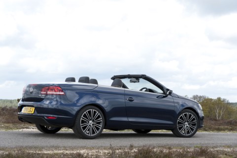 2011 Volkswagen EOS 2.0 Tdi Artist: Unknown.