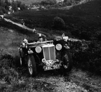 MG TA competing on Lawrence Cup trial