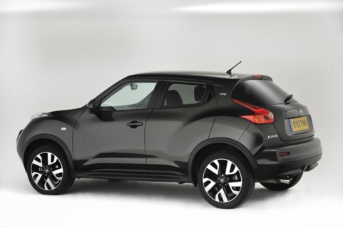 2013 Nissan Juke Artist: Unknown.