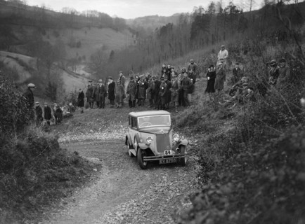 Armstrong-Siddeley of RJB Coath, North West London Motor Club London-Gloucester Trial, 1932. Artist: Bill Brunell.