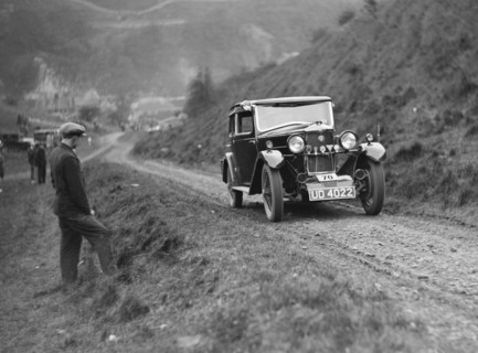 Riley Alpine Six of CJS Montague-Johnson at the MCC Sporting Trial, Litton Slack, Derbyshire, 1930. Artist: Bill Brunell.