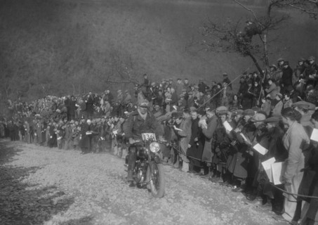 249 cc SOS Flat Top of RD Plunknett at the MCC Lands End Trial, Beggars Roost, Devon, 1936. Artist: Bill Brunell.