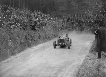 Vauxhall 30/98 competing in the Shelsley Walsh Amateur Hillclimb, Worcestershire, 1929. Artist: Bill Brunell.