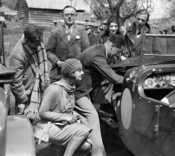 Alan Arnold at the Shelsley Walsh Amateur Hillclimb, Worcestershire, 1929. Artist: Bill Brunell.