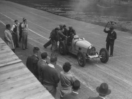 Bugatti Type 35B of Jock Leith at Donington Park, Leicestershire, 1935. Artist: Bill Brunell.
