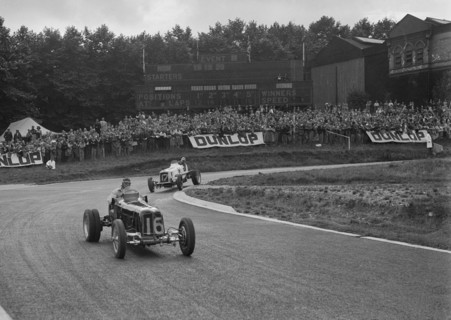 ERAs of Raymond Mays and Arthur Dobson racing at Crystal Palace, London, 1939. Artist: Bill Brunell.