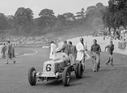 ERA of P Aitken at Crystal Palace, London, 1939. Artist: Bill Brunell.