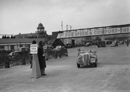 AC Westwood's Fiat Smith Special competing in the JCC Rally, Brooklands, Surrey, 1939. Artist: Bill Brunell.