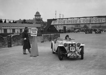 MG sports competing in the JCC Rally, Brooklands, Surrey, 1939. Artist: Bill Brunell.
