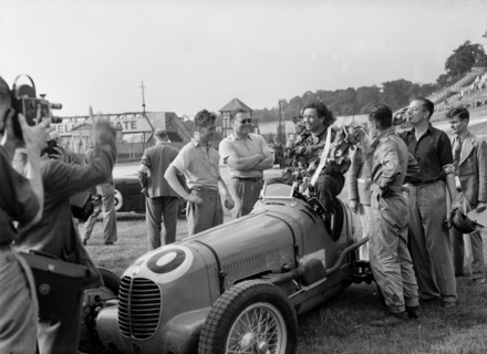 Maserati of JP Wakefield, second in the JCC International Trophy, Brooklands, 1937. Artist: Bill Brunell.