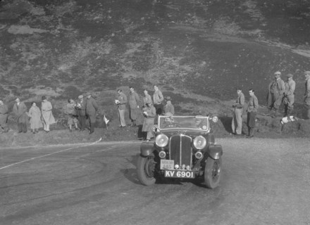 Triumph Gloria of Mrs M Montague-Johnstone, RSAC Scottish Rally, Devil's Elbow, Glenshee, 1934. Artist: Bill Brunell.
