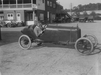 Andre Lombard in his Salmson at the JCC 200 Mile Race, Brooklands, Surrey, 1921. Artist: Bill Brunell.