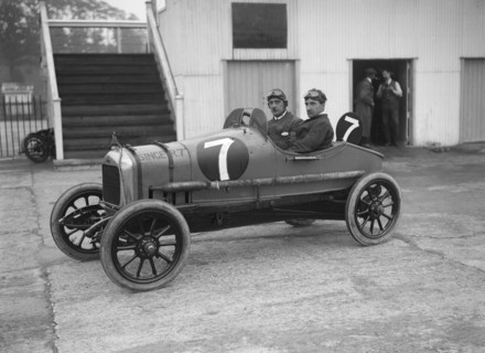 W Bickell in his Singer at the JCC 200 Mile Race, Brooklands, Surrey, 1921. Artist: Bill Brunell.