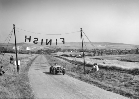 Frazer-Nash BMW 319/55 of CG Fitt at the Bugatti Owners Club Lewes Speed Trials, Sussex, 1937. Artist: Bill Brunell.