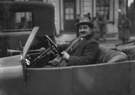 Mr Cummings of Essex Motor Club. Artist: Bill Brunell.