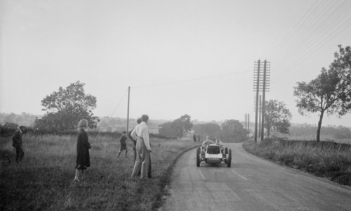 Road testing Raymond Mays' Vauxhall-Villiers, c1930s. Artist: Bill Brunell.