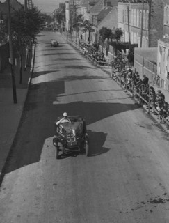 Alvis of Ruth Urquhart Dykes competing at the Boulogne Motor Week, France, 1928. Artist: Bill Brunell.