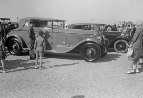 Minerva 2-door coupe at Boulogne Motor Week, France, 1928. Artist: Bill Brunell.