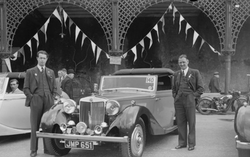 MG SA of DJ Farqaharson at the RAC Rally, Madeira Drive, Brighton, 1939. Artist: Bill Brunell.
