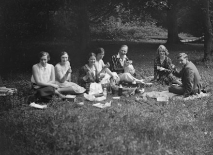 Enjoying a picnic at the Middlesex County AC Hill Climb, c1930. Artist: Bill Brunell.