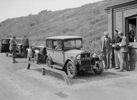 Fiat of HL Alexander at the Middlesex County AC Hill Climb, c1930. Artist: Bill Brunell.