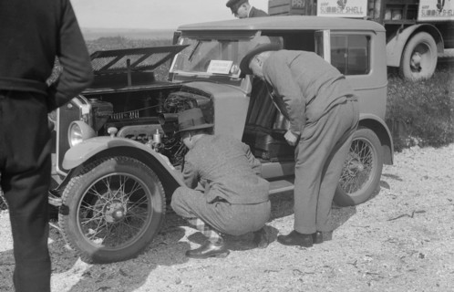 Wolseley Hornet at the B&HMC Brighton Motor Rally, 1930. Artist: Bill Brunell.