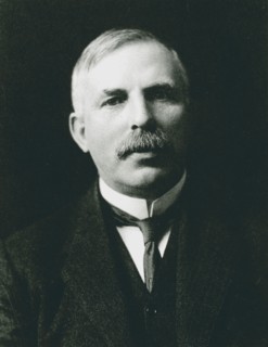 Ernest Rutherford (1871-1937), Nobel prize-winning atomic physicist, c1908. Artist: Unknown