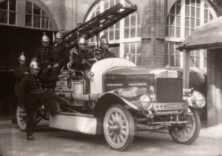 The new Rowntree Cocoa Works fire-engine The Merryweather, York,Yorkshire, 1929. Artist: Unknown