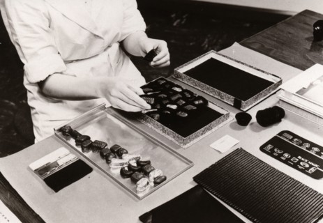 Packing Black Magic gift boxes, 1956. Artist: Unknown