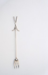 Pickle fork with a golfing theme, British, 1922. Artist: Unknown