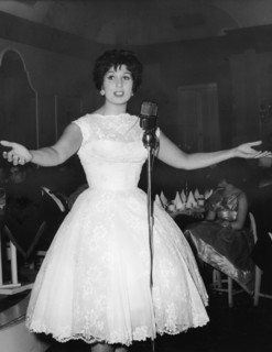 Alma Cogan (1932-1966), British singer. Artist: Unknown