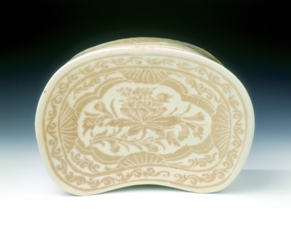 Ding bean-shaped pillow with sgraffito lotus design, Jin dynasty, China, 12th century. Artist: Unknown